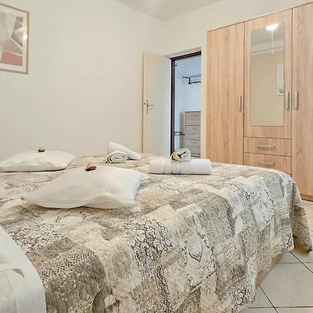 Alma Three Apartment